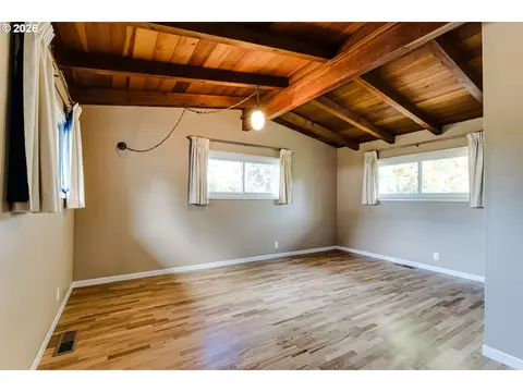 Bedroom - 3046 Bailey Ln, Eugene, OR 97401 photo 1 of 7