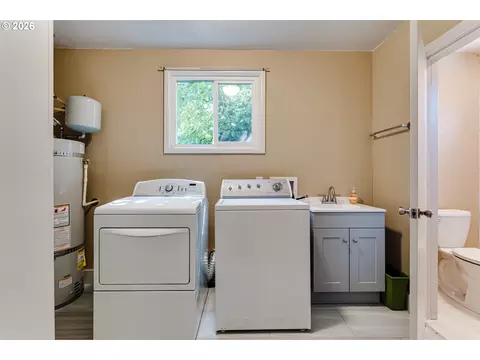 Other - 3046 Bailey Ln, Eugene, OR 97401 photo 4 of 8