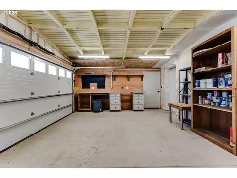 Other - 3046 Bailey Ln, Eugene, OR 97401 photo 5 of 8