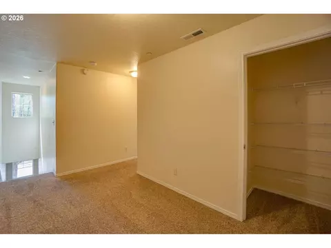 Entry Way - 3355 NW 47th Dr, Camas, WA 98607 photo 4 of 6