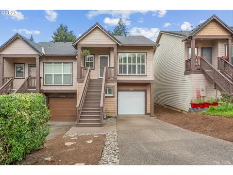 9031 SE Chloe Ln, Happy Valley, OR 97086