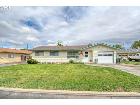 1318 SW 39th Ave, Pendleton, OR 97801