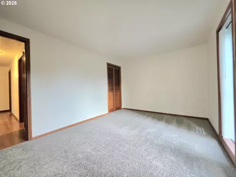 Bedroom - 2916 Elysium Ave, Eugene, OR 97401 photo 1 of 8