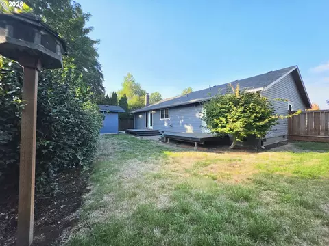 Exterior - 2916 Elysium Ave, Eugene, OR 97401 photo 2 of 6