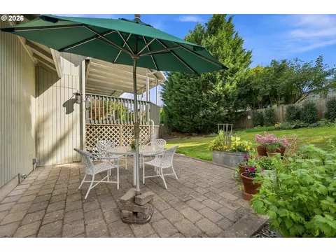 Exterior - 1418 NW 30th Ave, Camas, WA 98607 photo 12 of 14