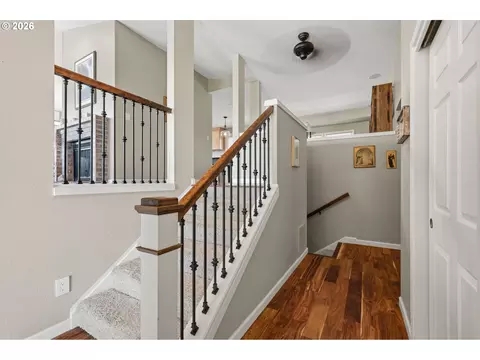 Entry Way - 1418 NW 30th Ave, Camas, WA 98607 photo 3 of 3