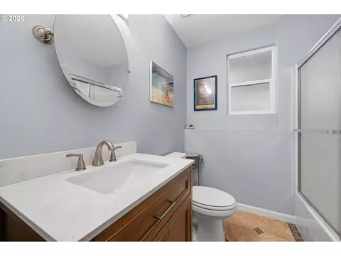 Bath - 1418 NW 30th Ave, Camas, WA 98607 photo 3 of 3