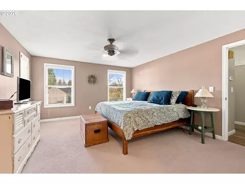 Bedroom - 1418 NW 30th Ave, Camas, WA 98607 photo 3 of 5