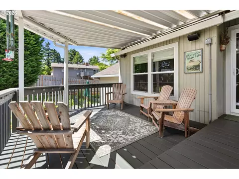 Exterior - 1418 NW 30th Ave, Camas, WA 98607 photo 4 of 14