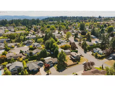 View/Area - 1418 NW 30th Ave, Camas, WA 98607 photo 3 of 3