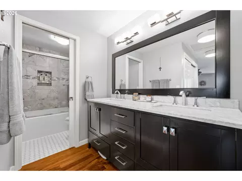 Bath - 1418 NW 30th Ave, Camas, WA 98607 photo 1 of 3