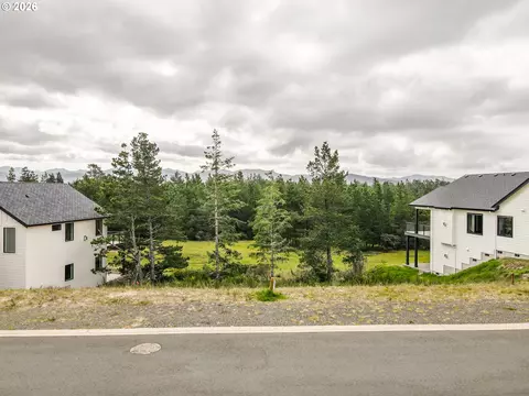 476 Meadows Dr, Manzanita, OR 97130