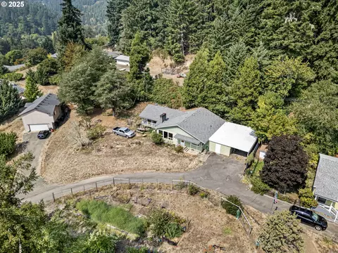500 E B Ave, Drain, OR 97435