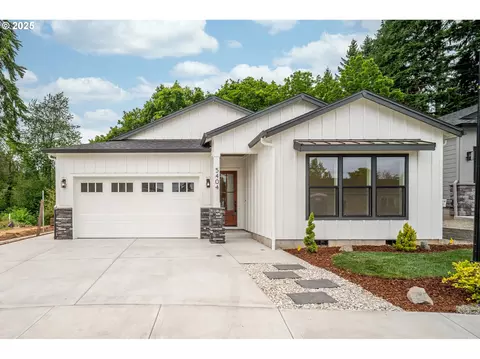 5404 NE 111th St, Vancouver, WA 98686