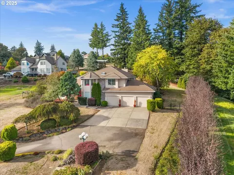 12495 SE Crest Way, Happy Valley, OR 97086