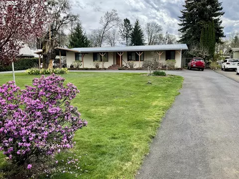 524 Quail Ln, Roseburg, OR 97471