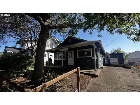 920 NE 77th Ave, Portland, OR 97213