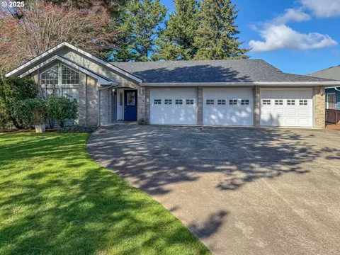 1314 NW Domenico Dr, Roseburg, OR 97471