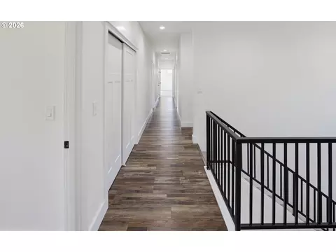 Entry Way - 2701 Munsel Lake Rd, Florence, OR 97439 photo 4 of 4