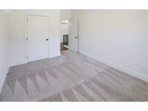 Bedroom - 2701 Munsel Lake Rd, Florence, OR 97439 photo 4 of 6