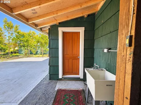 Other - 850 Centennial Blvd, Springfield, OR 97477 photo 8 of 9
