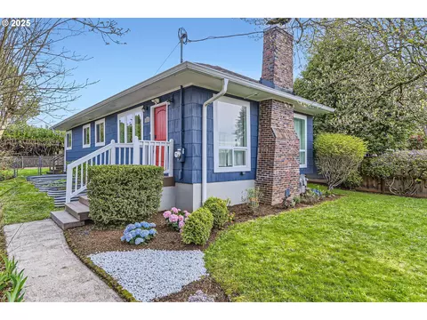 4235 SE Jackson St, Milwaukie, OR 97222