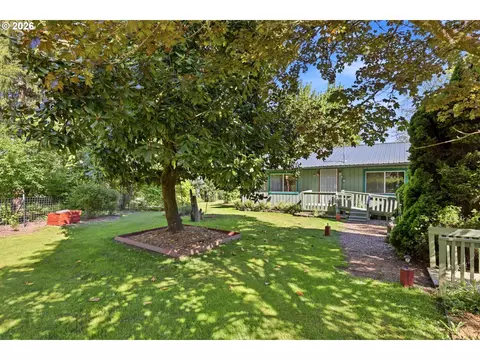 25100 SW Rainbow Ln, Hillsboro, OR 97123