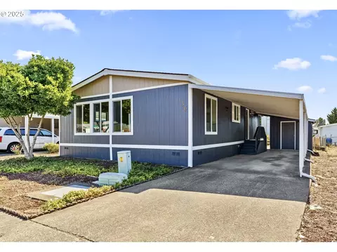 1699 N Terry St #136, Eugene, OR 97402