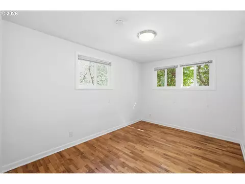 Bedroom - 1090 Corydon St, Eugene, OR 97401 photo 6 of 7