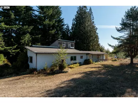 76658 Heath Rd, Rainier, OR 97048 photo 2