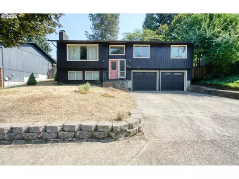 218 NW Ash St, Mcminnville, OR 97128