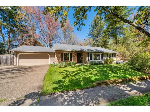 14265 SW Stallion Dr, Beaverton, OR 97008