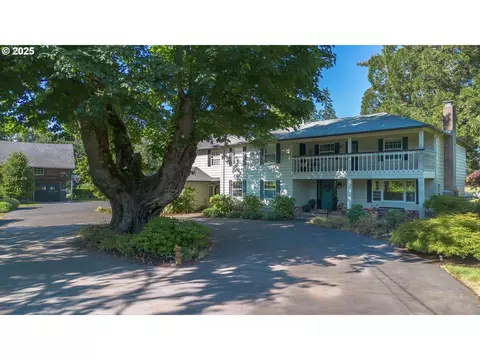 8758 Thurston Rd, Springfield, OR 97478