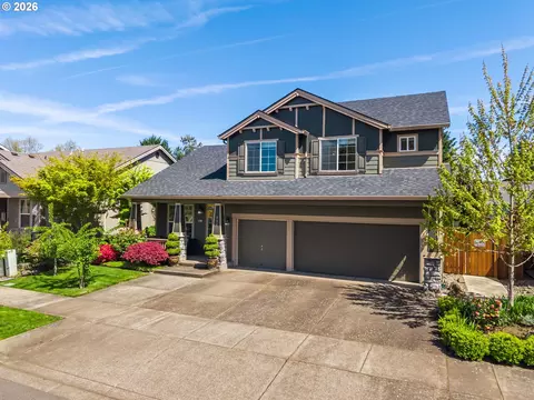 Exterior - 857 Throne Dr, Eugene, OR 97402 photo 3 of 11