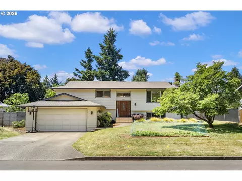 18819 Shenandoah Dr, Oregon City, OR 97045