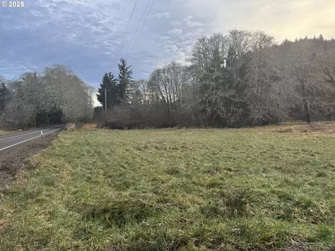 000 Siletz Hwy #R36719, Siletz, OR 97380