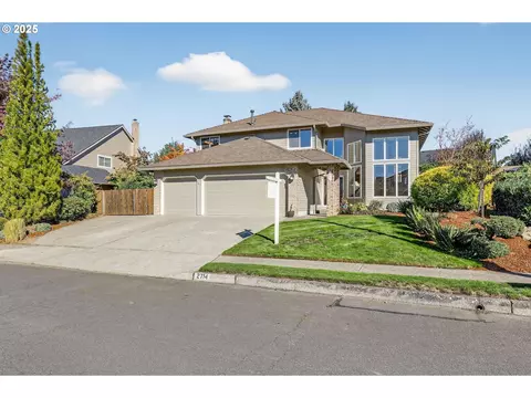 2714 NE Beech Dr, Gresham, OR 97030