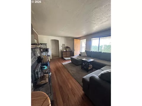 67623 E Bay Rd, North Bend, OR 97459 photo 5