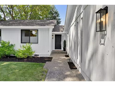 1633 Holly Ave, Eugene, OR 97408 photo 3