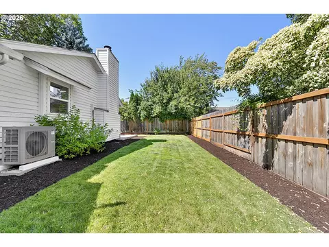 1633 Holly Ave, Eugene, OR 97408 photo 32