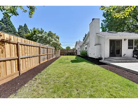 1633 Holly Ave, Eugene, OR 97408 photo 31