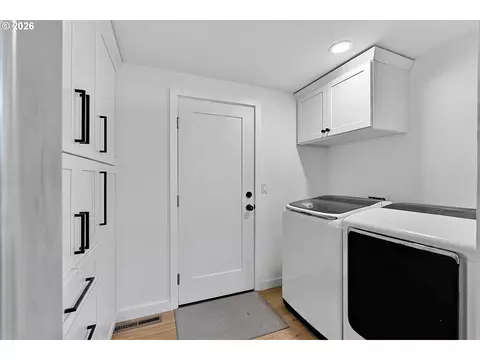 1633 Holly Ave, Eugene, OR 97408 photo 27
