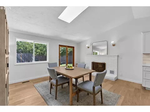 1633 Holly Ave, Eugene, OR 97408 photo 8