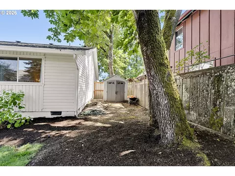 1633 Holly Ave, Eugene, OR 97408 photo 33