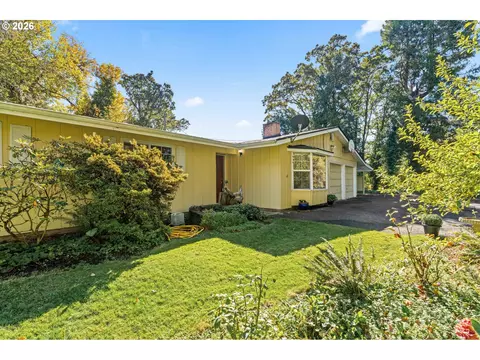 78492 Currin Blvd, Cottage Grove, OR 97424