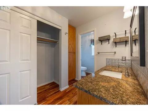 1203 E Second Ave, Sutherlin, OR 97479 photo 14