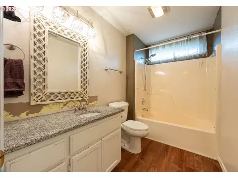 1203 E Second Ave, Sutherlin, OR 97479 photo 23