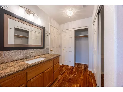 1203 E Second Ave, Sutherlin, OR 97479 photo 16