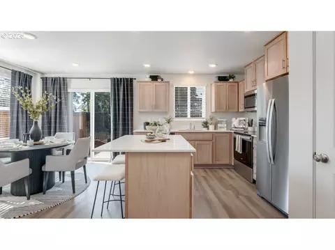 Kitchen - 1407 SE Rosefinch Ave, Gresham, OR 97080 photo 3 of 5
