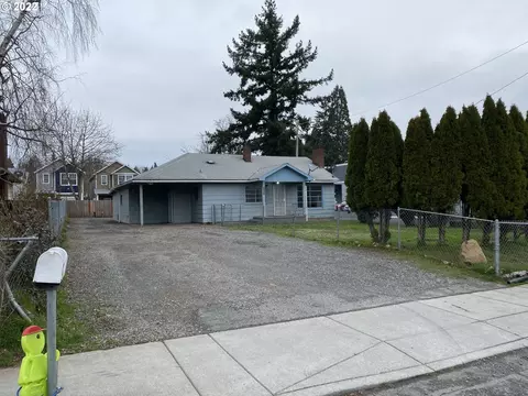 15725 SE Stark St, Portland, OR 97233
